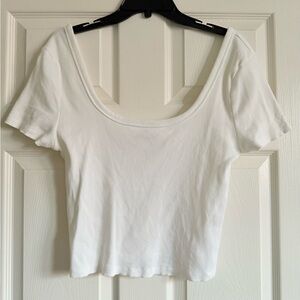 Universal Thread White Scoop Neck Crop Top